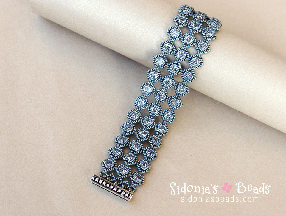 Buy Beading Pattern Crystal Rondelle and Bicone Bead Tennis Bracelet 3x2mm,  8x6mm, 4mm Bicone, 11/0 Seed Beads, Beaded Bracelet, Tutorial Online in  India - Etsy
